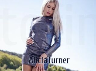 AliciaTurner