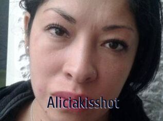 Aliciakisshot
