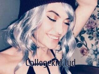 Collegekid_lyd
