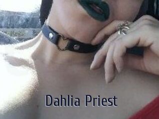 Dahlia_Priest