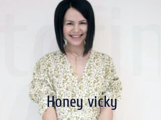 Honey_vicky