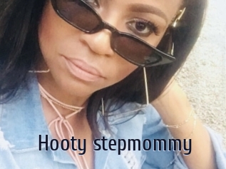 Hooty_stepmommy