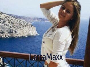 LarraMaxx