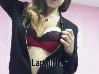 Lartgirlhot