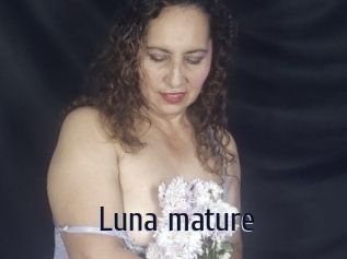 Luna_mature