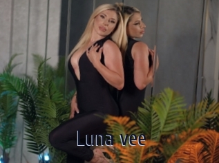 Luna_vee