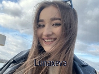 Lunaxeva