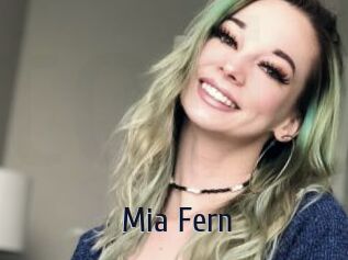 Mia_Fern