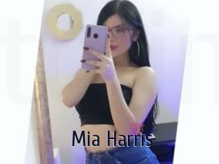 Mia_Harris