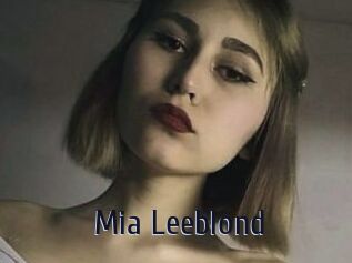 Mia_Leeblond
