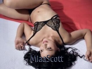 MiaaScott