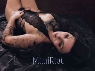 Mimi_Riot