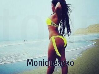 Moniquexoxo