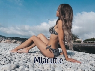 Miacutie