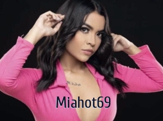 Miahot69